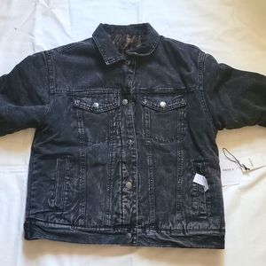 black denim jacket M